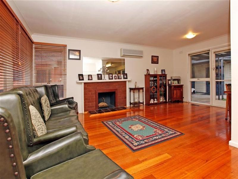 46 Green Avenue, Kingsbury VIC 3083