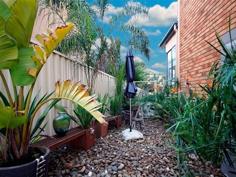 4 Riley Drive, Mill Park VIC 3082