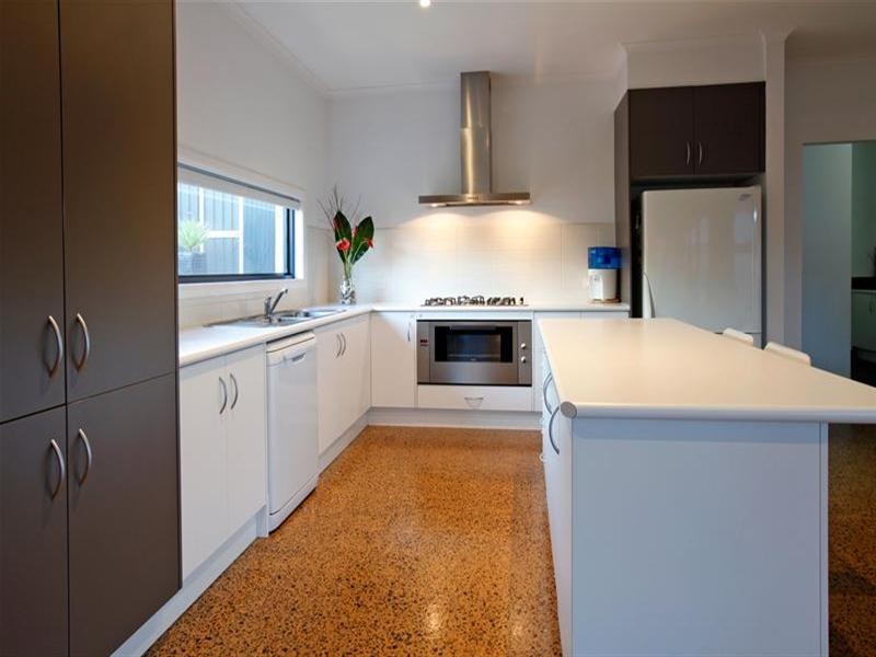 4 Scarlet Drive, Bundoora VIC 3083