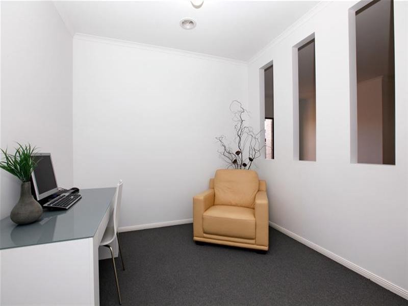 4 Scarlet Drive, Bundoora VIC 3083