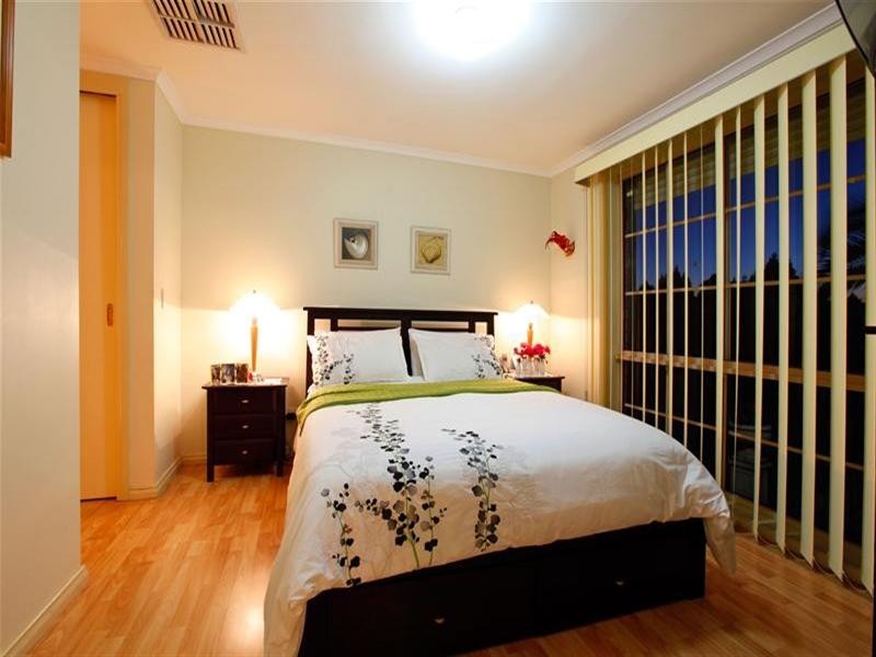 26 Hawkes Drive, Mill Park VIC 3082