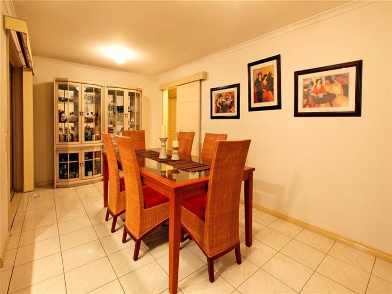 26 Hawkes Drive, Mill Park VIC 3082