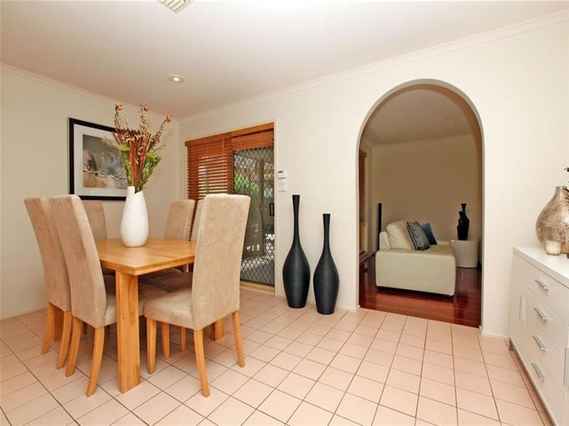 2 Clayton Court, Mill Park VIC 3082