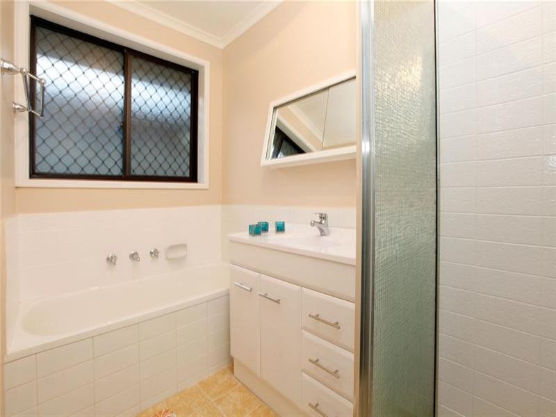 34 Ebony Drive, Bundoora VIC 3083