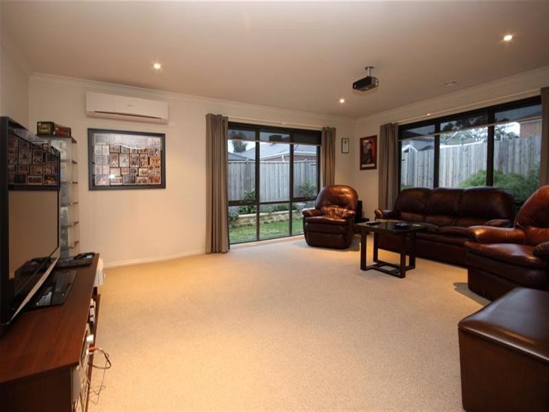 3 Keys Street, Doreen VIC 3754