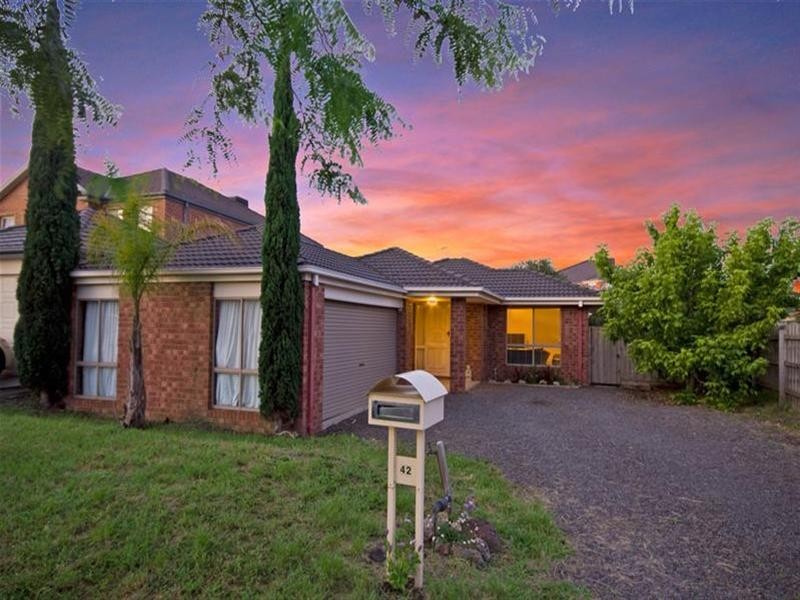 42 Josef Avenue, Bundoora VIC 3083