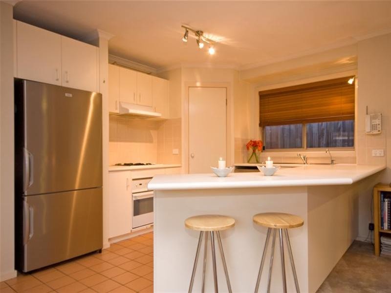 42 Josef Avenue, Bundoora VIC 3083