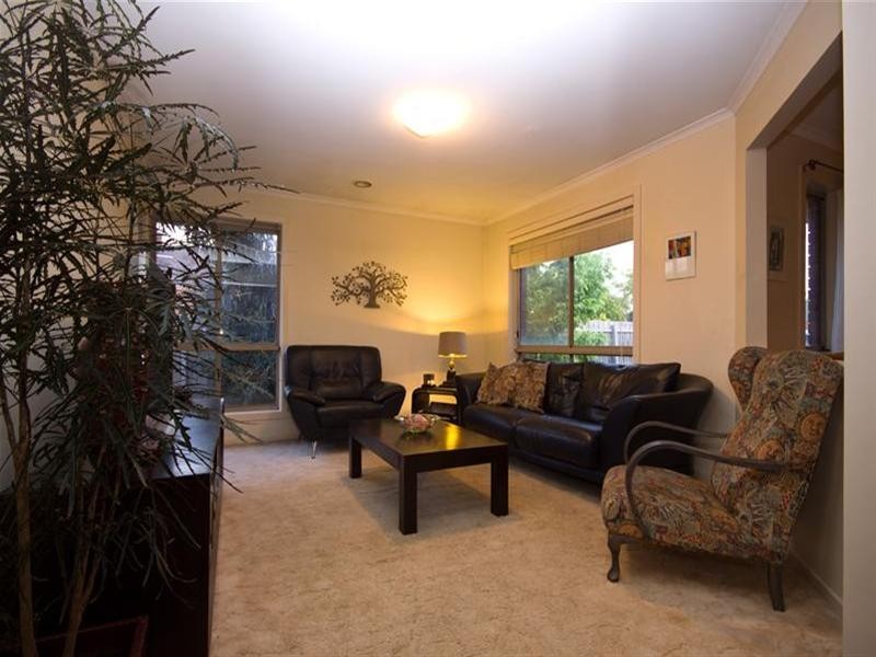 42 Josef Avenue, Bundoora VIC 3083