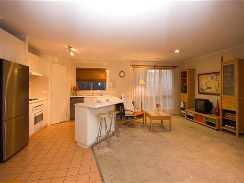 42 Josef Avenue, Bundoora VIC 3083