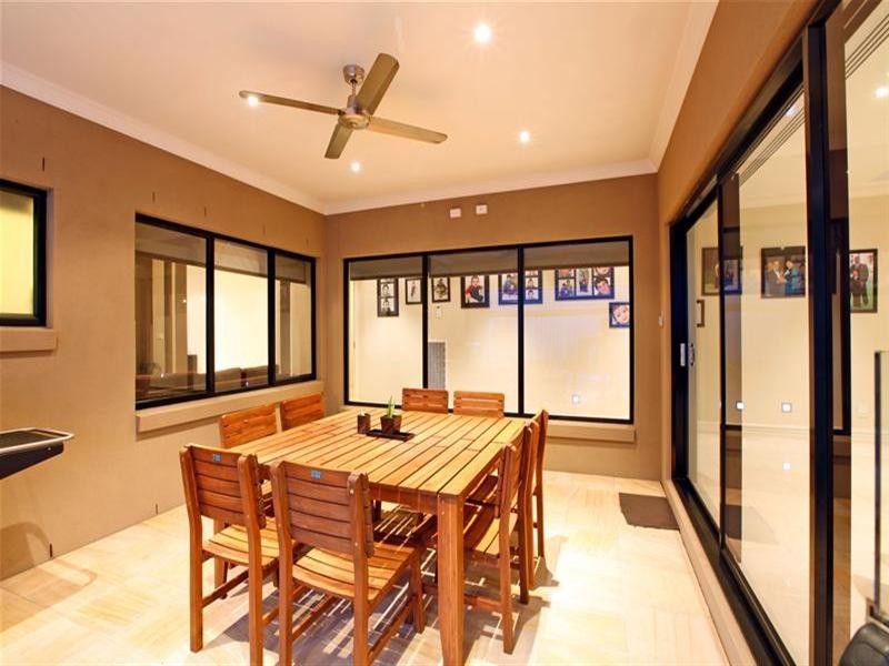19 Saintly Drive, South Morang VIC 3752