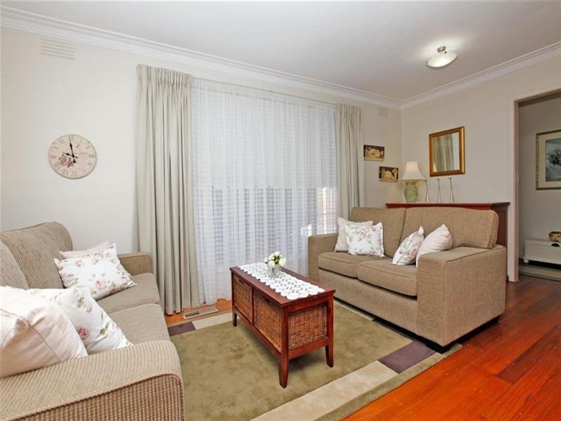 27 Darren Avenue, Bundoora VIC 3083