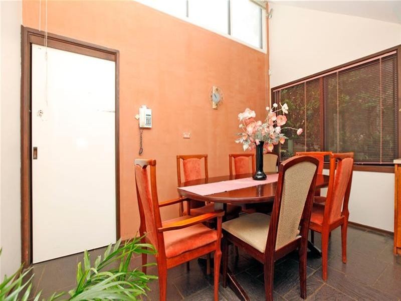 11 Valley Road, Research VIC 3095