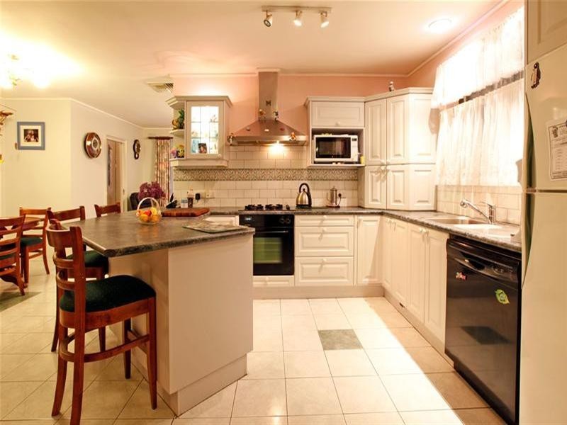 5 Thor Court, Bundoora VIC 3083