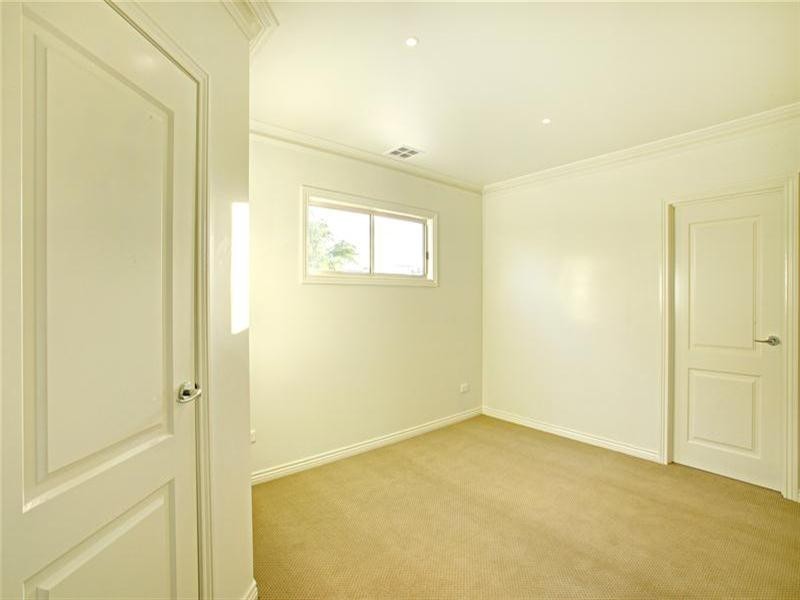 1B Elizabeth Grove, Bundoora VIC 3083