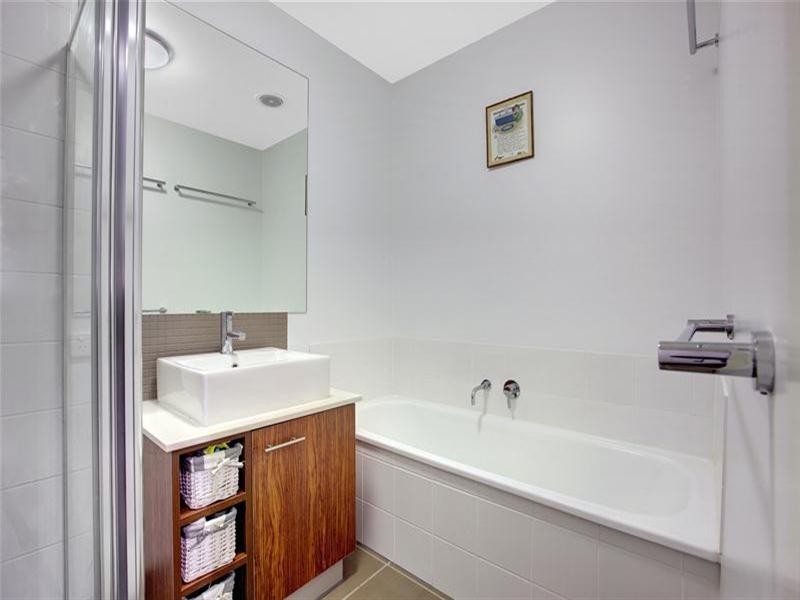 10/70 Janefield Drive, Bundoora VIC 3083