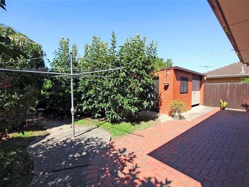 34 Sandhurst Crescent, Bundoora VIC 3083