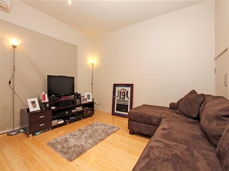 8 Grasstree Way, Bundoora VIC 3083