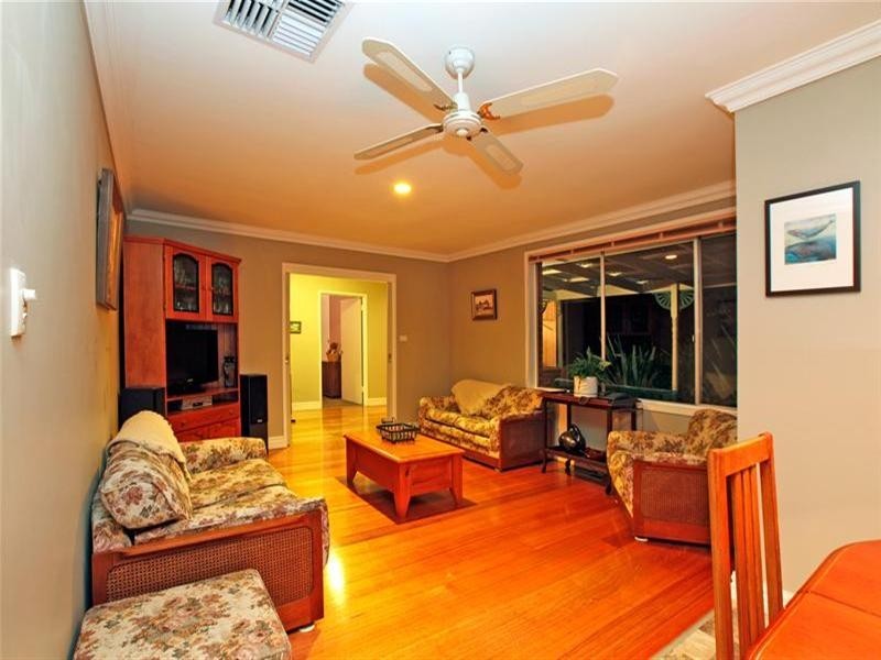 44 Balmoral Avenue, Bundoora VIC 3083