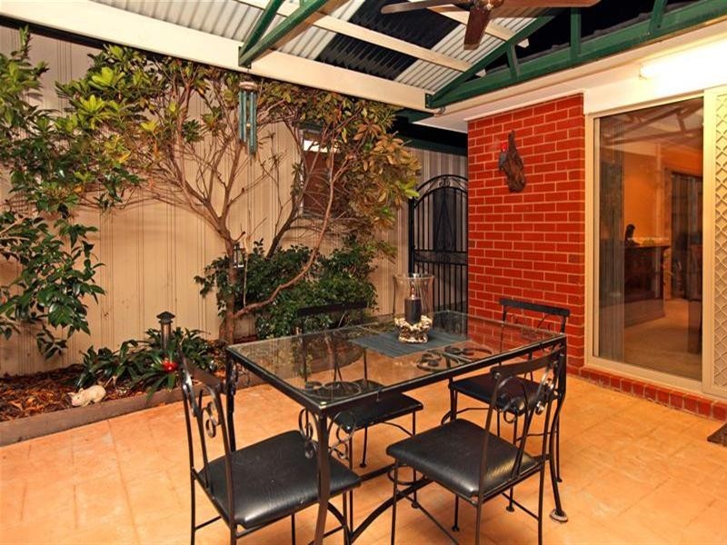 44 Balmoral Avenue, Bundoora VIC 3083