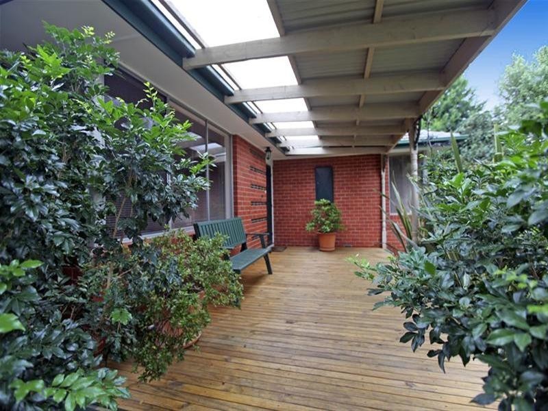 44 Balmoral Avenue, Bundoora VIC 3083