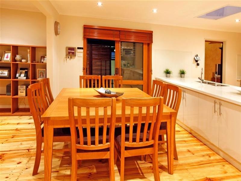 10 Centenary Drive, Mill Park VIC 3082
