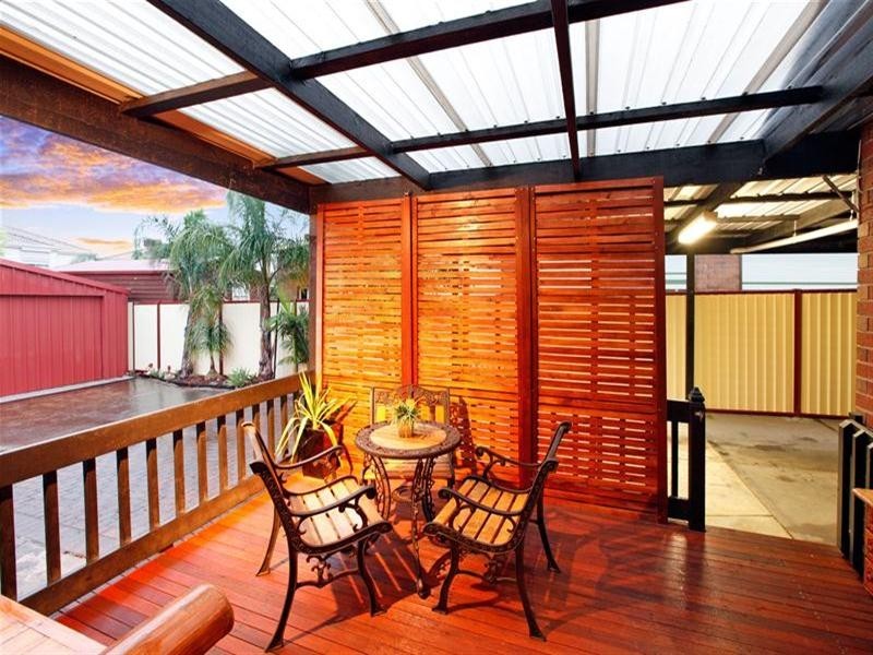 10 Centenary Drive, Mill Park VIC 3082