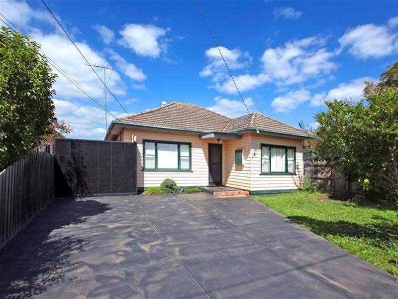 39 Clunes Street, Kingsbury VIC 3083