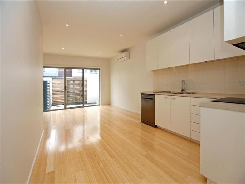 8 Waxflower Crescent, Bundoora VIC 3083