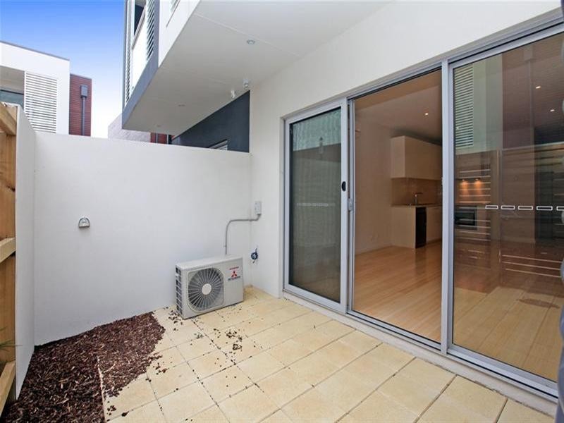8 Waxflower Crescent, Bundoora VIC 3083