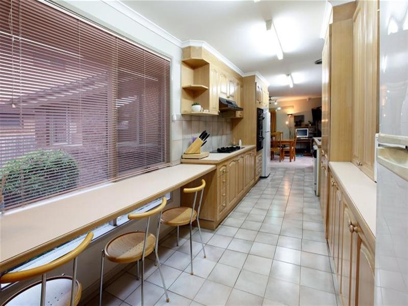 30 Chaucer Crescent, Bundoora VIC 3083