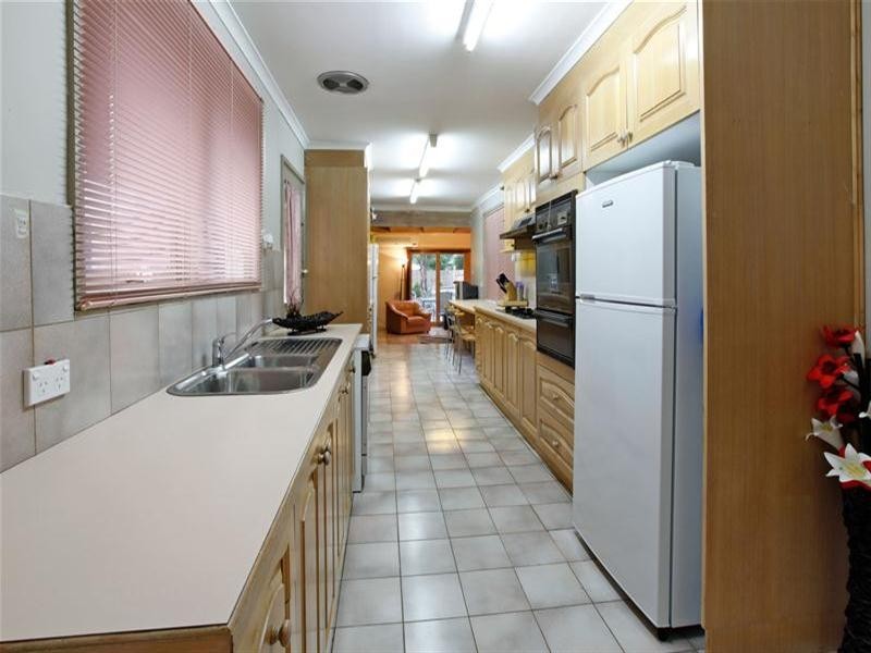 30 Chaucer Crescent, Bundoora VIC 3083