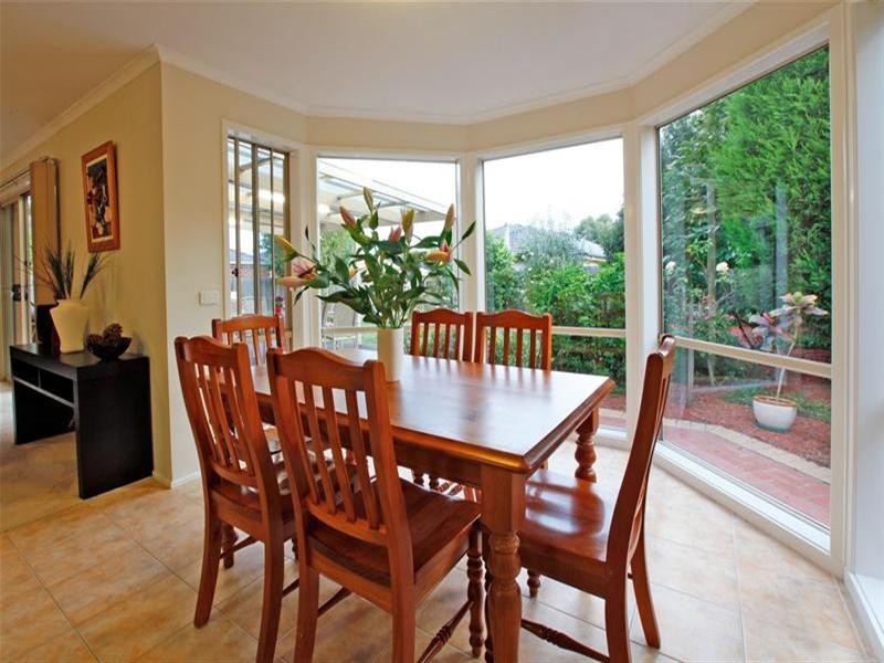 115 Edmund Rice Parade, Watsonia North VIC 3087