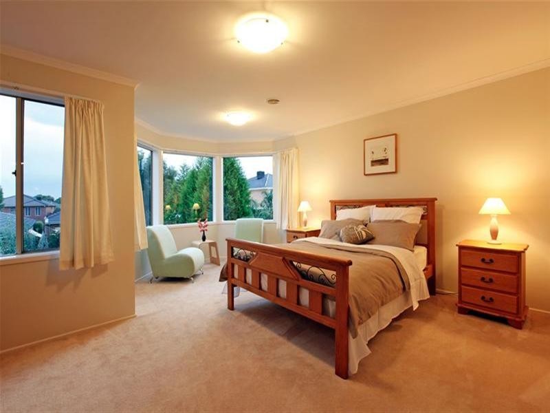 115 Edmund Rice Parade, Watsonia North VIC 3087