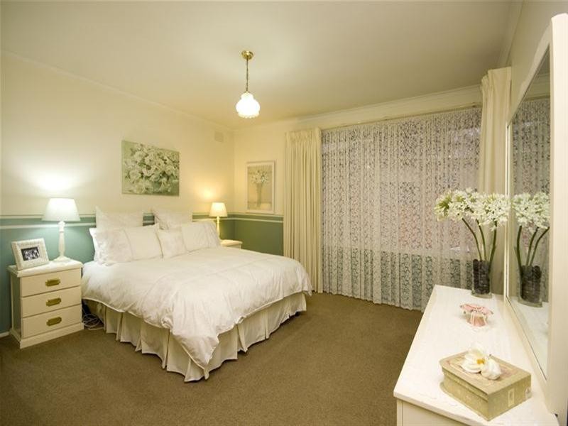 39 Greenwood Drive, Bundoora VIC 3083