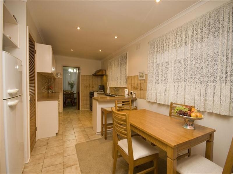 39 Greenwood Drive, Bundoora VIC 3083