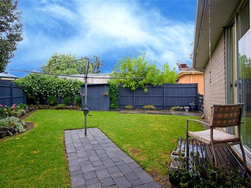 39 Greenwood Drive, Bundoora VIC 3083