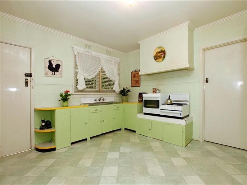 17 Ladd Street, Watsonia VIC 3087