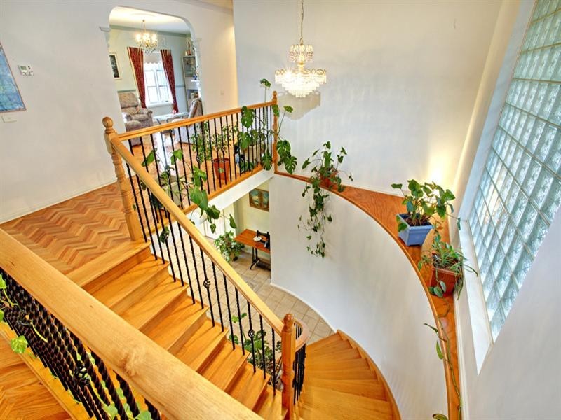 100 Seventeenth Avenue, Eden Park VIC 3757