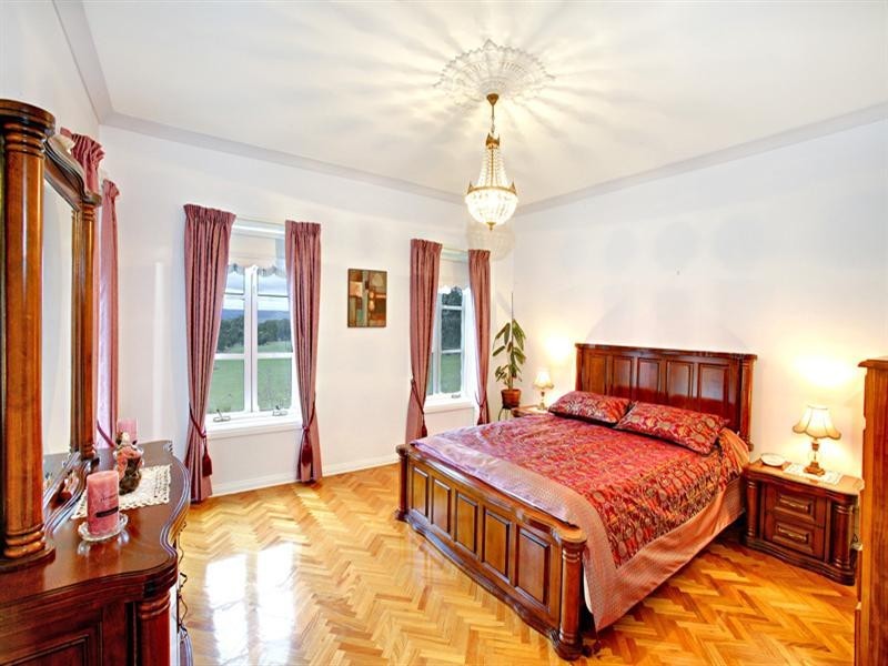 100 Seventeenth Avenue, Eden Park VIC 3757