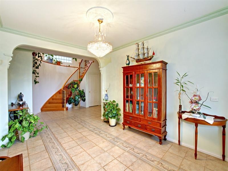 100 Seventeenth Avenue, Eden Park VIC 3757