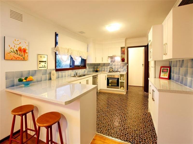 8 Shelley Avenue, Bundoora VIC 3083