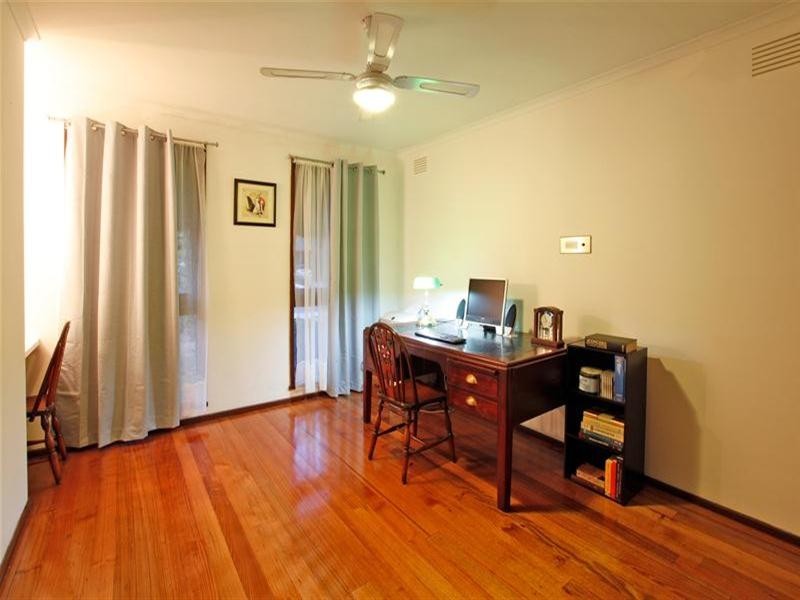 8 Shelley Avenue, Bundoora VIC 3083