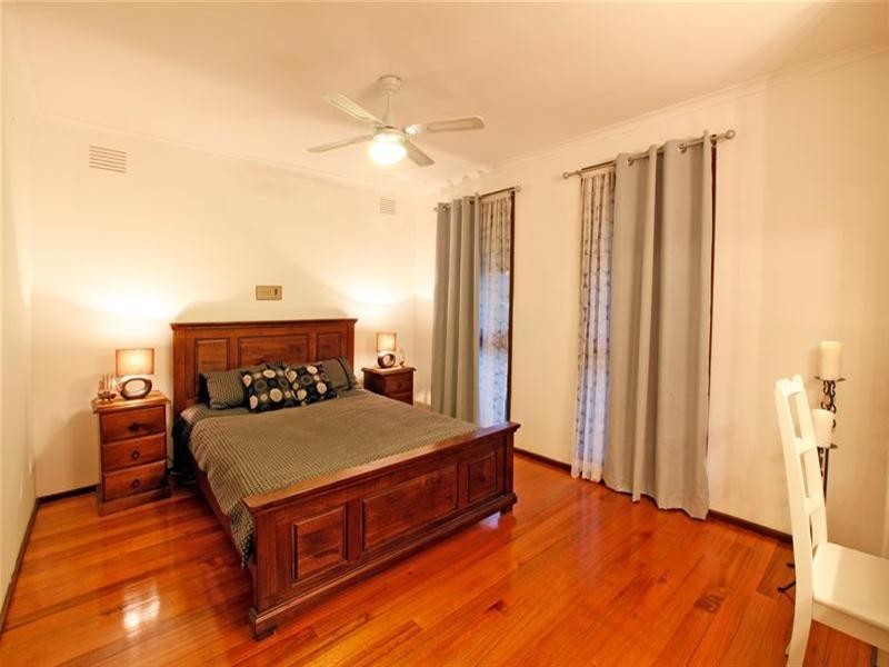 8 Shelley Avenue, Bundoora VIC 3083