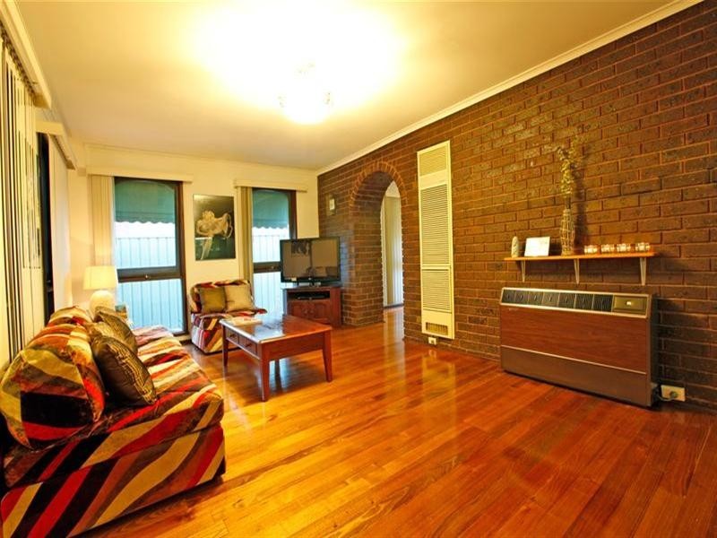 8 Shelley Avenue, Bundoora VIC 3083