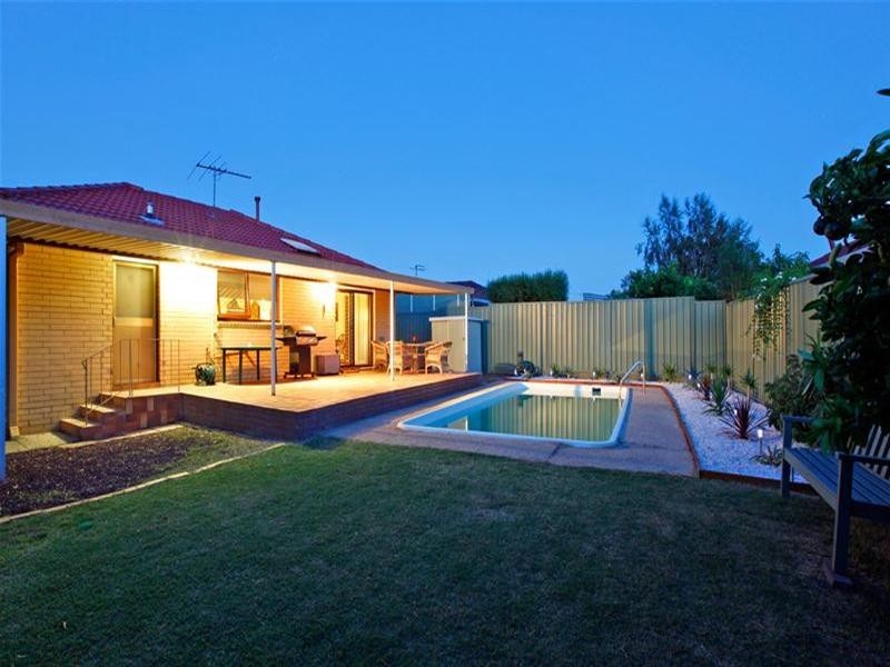 8 Shelley Avenue, Bundoora VIC 3083