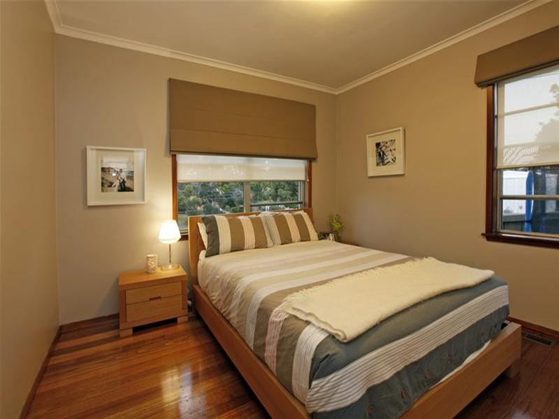 9 Gabonia Avenue, Watsonia VIC 3087