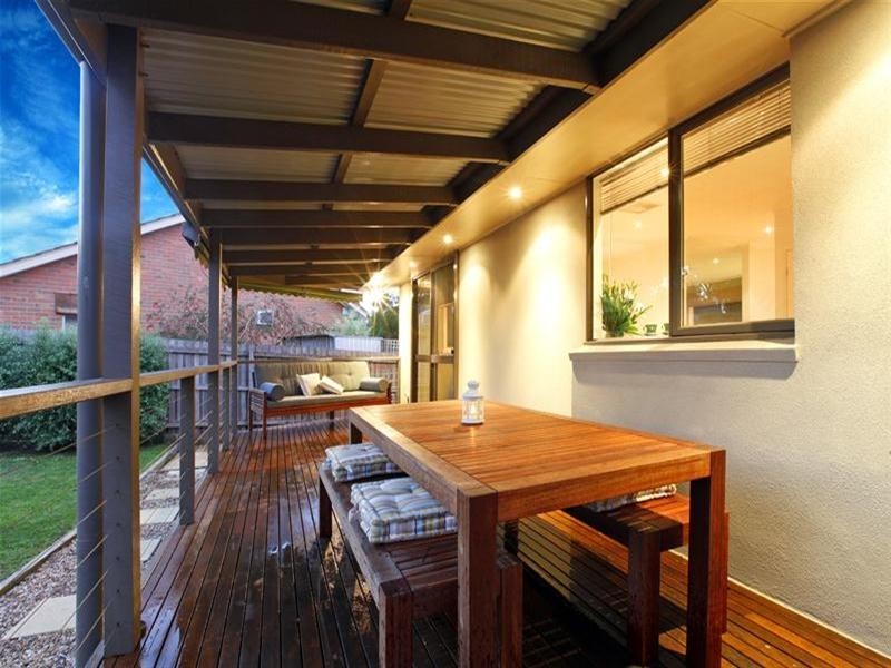 9 Gabonia Avenue, Watsonia VIC 3087