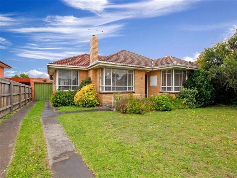 112 Dunne Street, Kingsbury VIC 3083