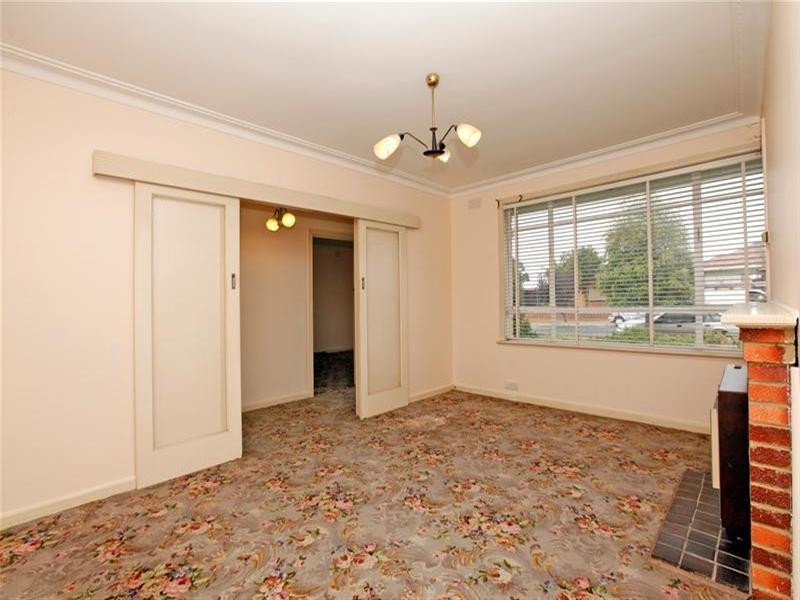 112 Dunne Street, Kingsbury VIC 3083