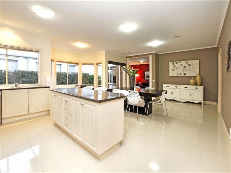 136 Edmund Rice Parade, Bundoora VIC 3083